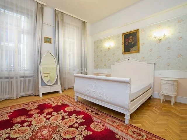 Eladó lakás Budapest V. kerület 63 nm