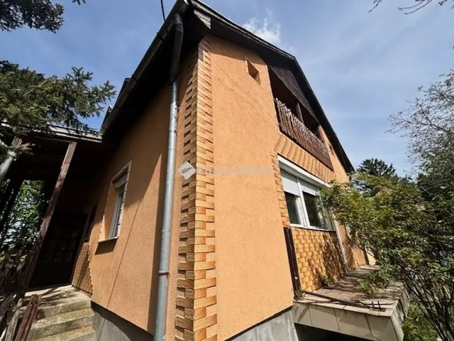 Eladó ház Budapest XVI. kerület, Cinkota 180 nm