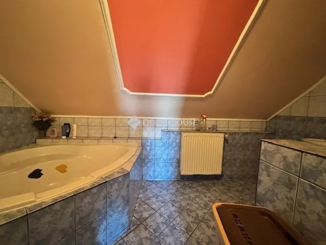 Eladó ház Budapest XVI. kerület, Cinkota 180 nm