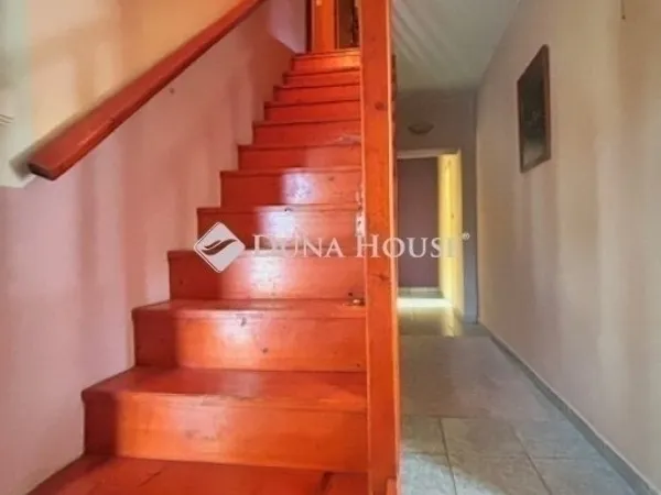 Eladó ház Budapest XVI. kerület, Cinkota 180 nm