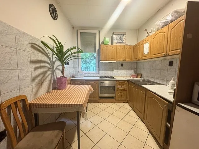 Eladó ház Budapest XV. kerület, Pestújhely 275 nm