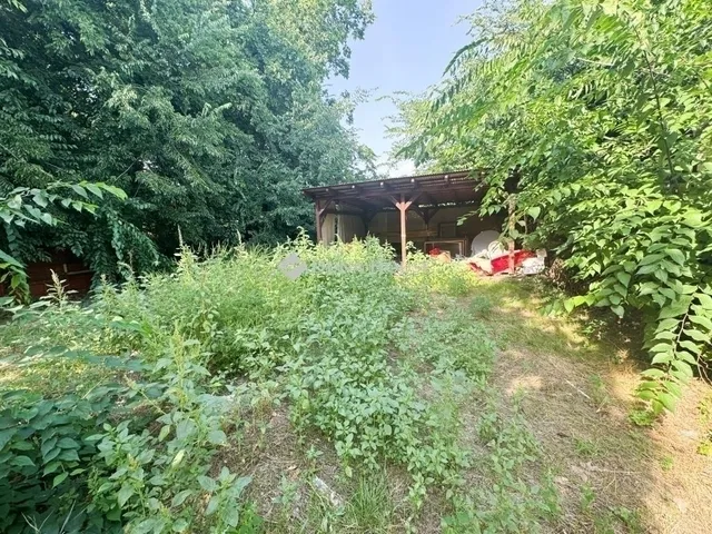 Eladó ház Budapest XV. kerület, Pestújhely 275 nm