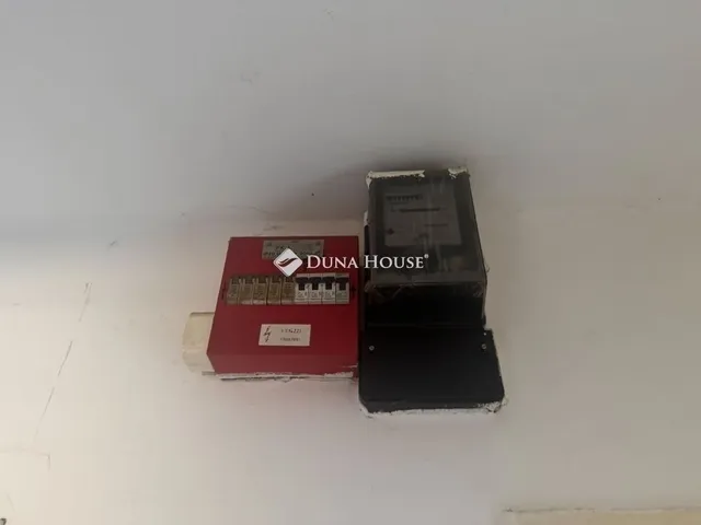 Eladó ház Budapest XV. kerület, Pestújhely 275 nm