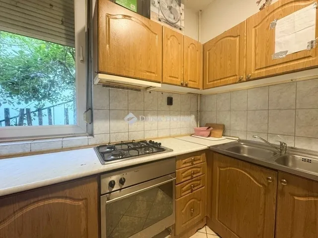 Eladó ház Budapest XV. kerület, Pestújhely 275 nm