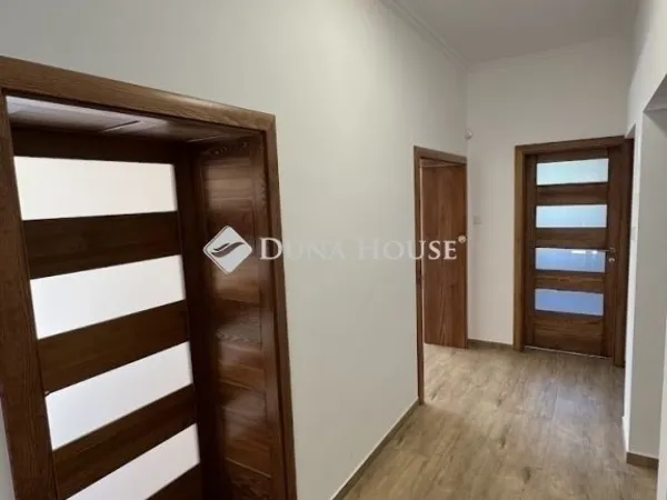 Eladó ház Budapest XXI. kerület, Királyerdő 100 nm