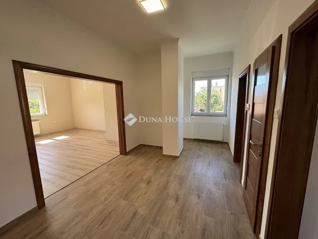 Eladó ház Budapest XXI. kerület, Királyerdő 100 nm