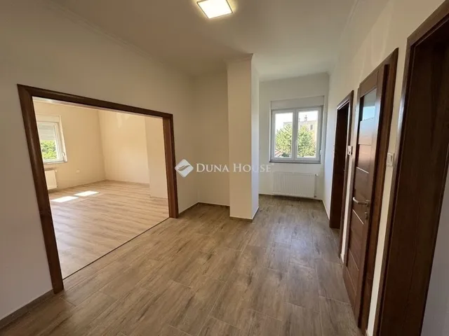 Eladó ház Budapest XXI. kerület, Királyerdő 100 nm