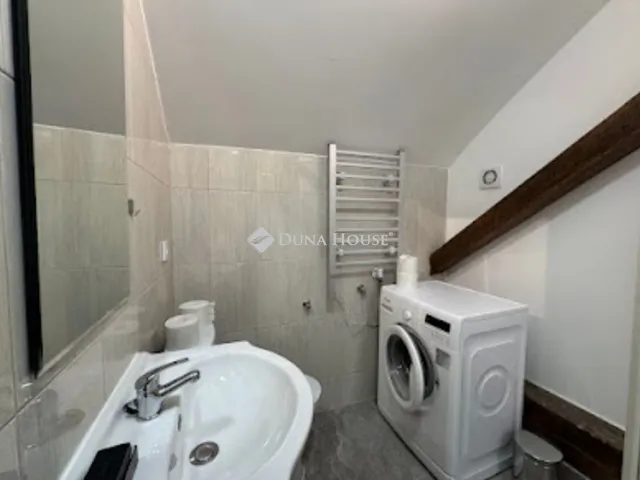 Eladó ház Budapest XI. kerület 450 nm