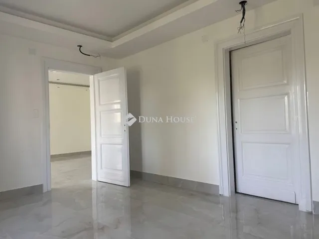 Eladó ház Budapest XI. kerület 450 nm