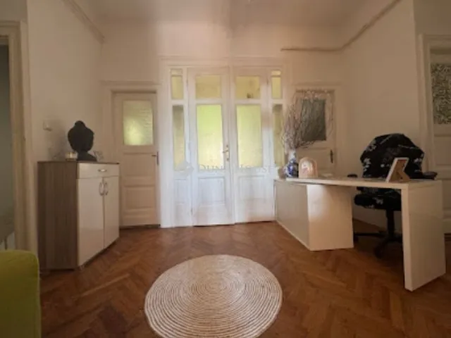 Eladó ház Budapest XI. kerület 450 nm