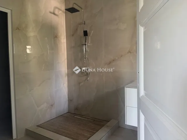 Eladó ház Budapest XI. kerület 450 nm