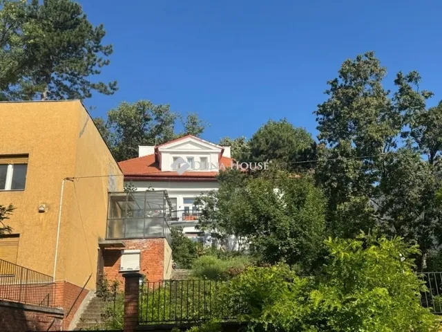 Eladó ház Budapest XI. kerület 450 nm