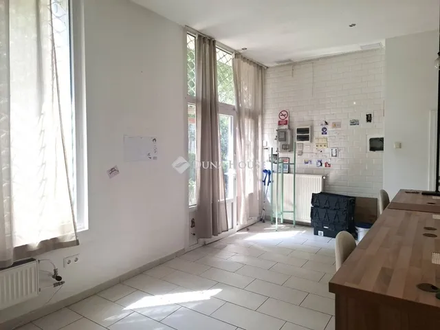 Eladó kereskedelmi és ipari ingatlan Budapest XIII. kerület, Angyalföld 51 nm