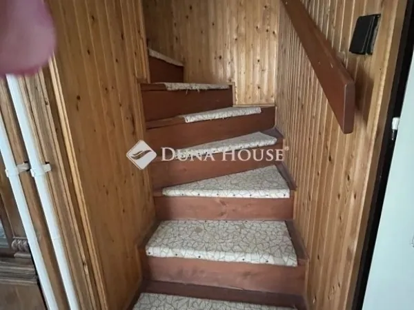 Eladó ház Budapest XVII. kerület, Madárdomb 162 nm