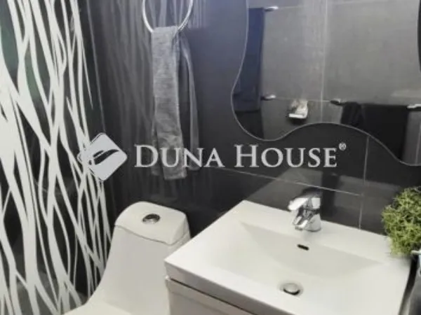 Eladó ház Dunakeszi 222 nm