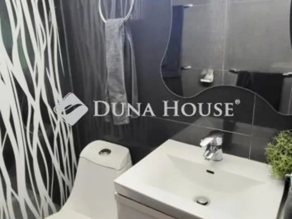 Eladó ház Dunakeszi 222 nm