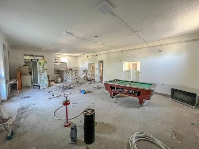 Eladó kereskedelmi és ipari ingatlan Budapest XX. kerület 142 nm