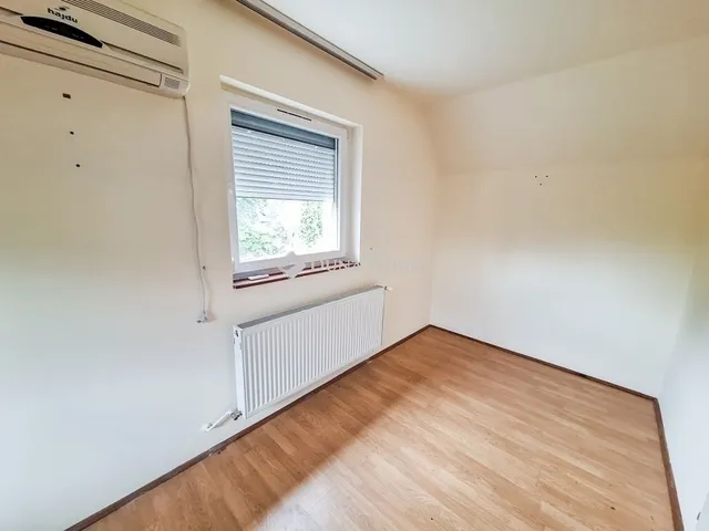 Eladó ház Budapest XVI. kerület, Kisszentmihály 208 nm