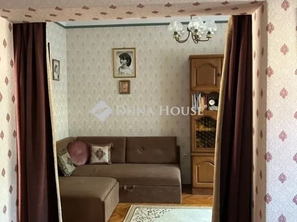 Eladó ház Vác 142 nm