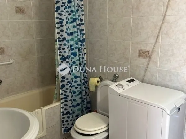 Eladó ház Vác 142 nm