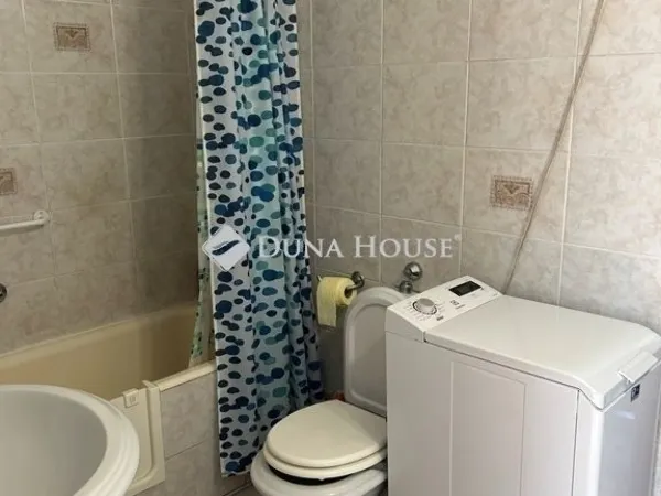 Eladó ház Vác 142 nm