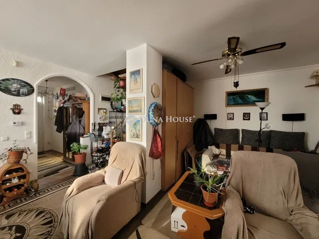 Eladó lakás Üllő 72 nm