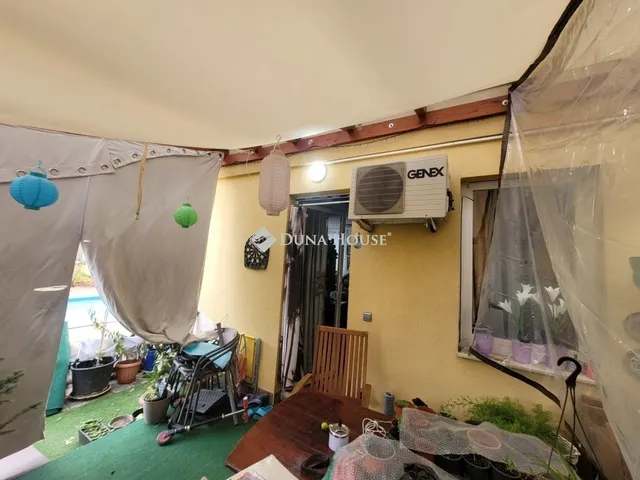 Eladó lakás Üllő 72 nm