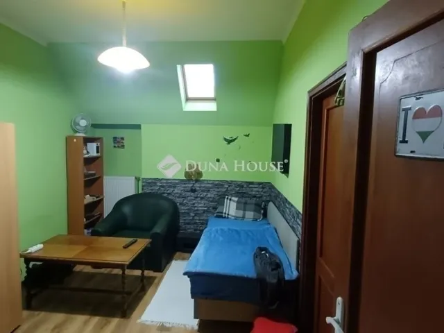 Eladó ház Budapest XV. kerület 180 nm