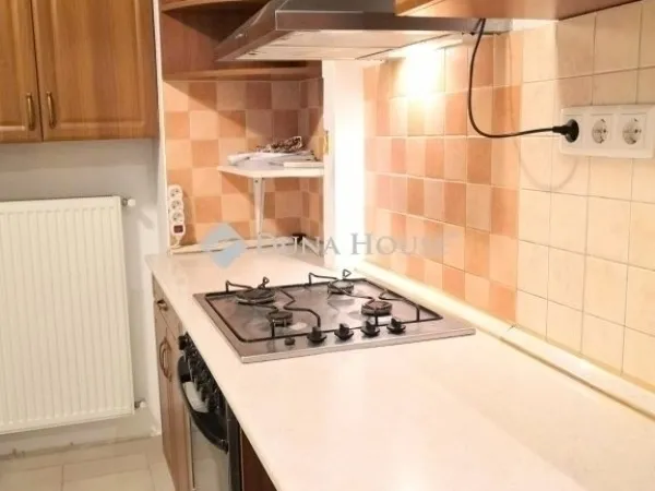 Eladó lakás Budapest VI. kerület 70 nm