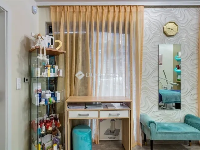 Eladó kereskedelmi és ipari ingatlan Budapest VI. kerület, Nagykörúton kívüli terület 31 nm