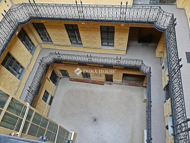 Eladó lakás Budapest V. kerület 151 nm