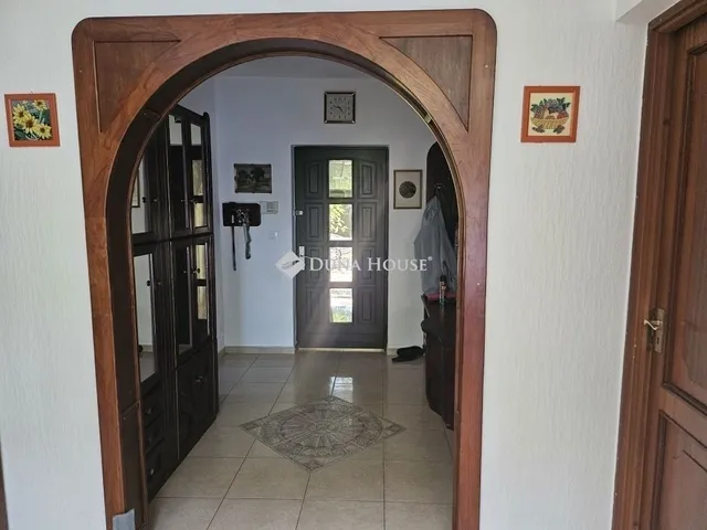 Eladó ház Budapest XVI. kerület, Rákosszentmihály 320 nm