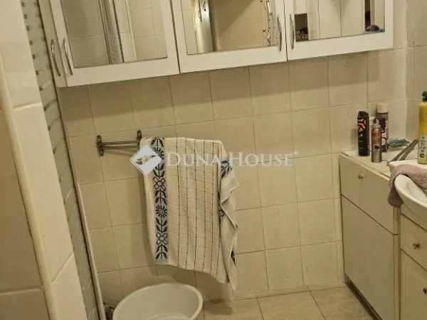 Eladó ház Budapest XVI. kerület, Rákosszentmihály 320 nm