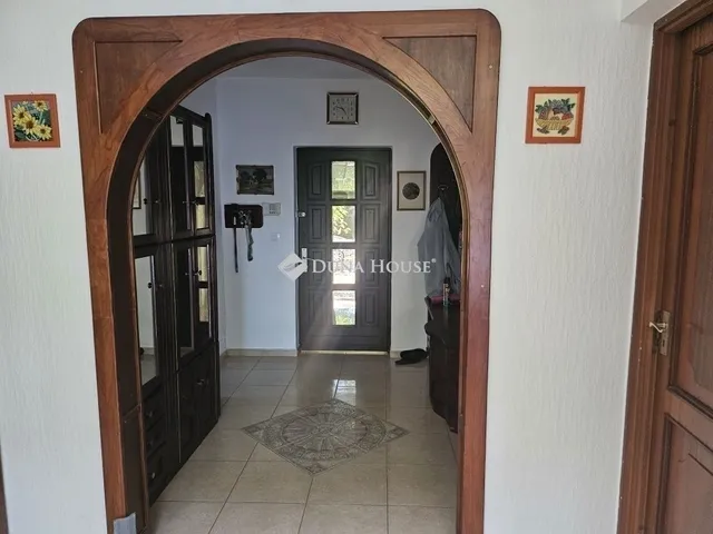 Eladó ház Budapest XVI. kerület, Rákosszentmihály 320 nm