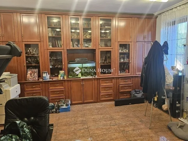 Eladó ház Budapest XVI. kerület, Rákosszentmihály 320 nm