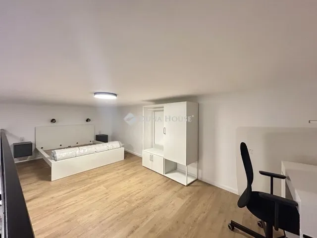 Eladó lakás Budapest VIII. kerület, Corvin negyed 63 nm