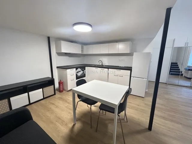 Eladó lakás Budapest VIII. kerület, Corvin negyed 63 nm