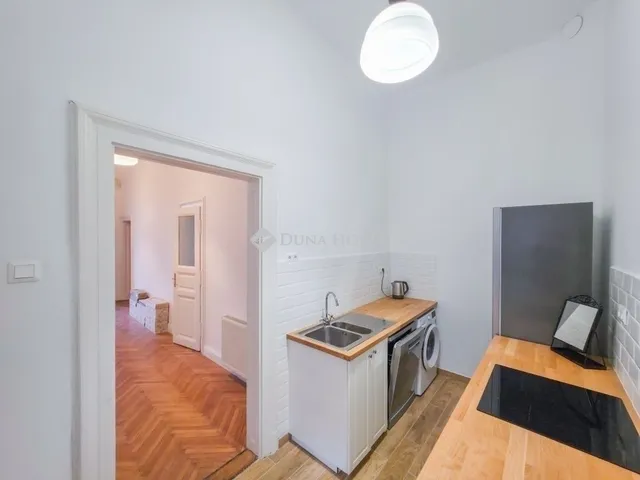 Eladó lakás Budapest VII. kerület 128 nm