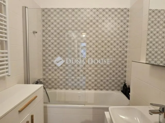 Eladó lakás Budapest III. kerület 75 nm