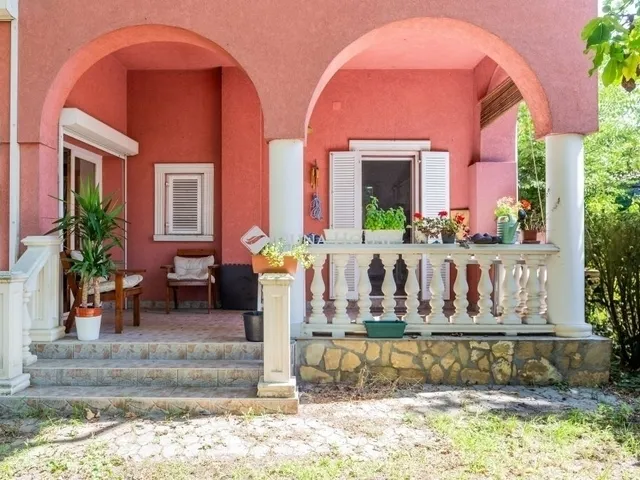 Eladó ház Budapest XIV. kerület 146 nm