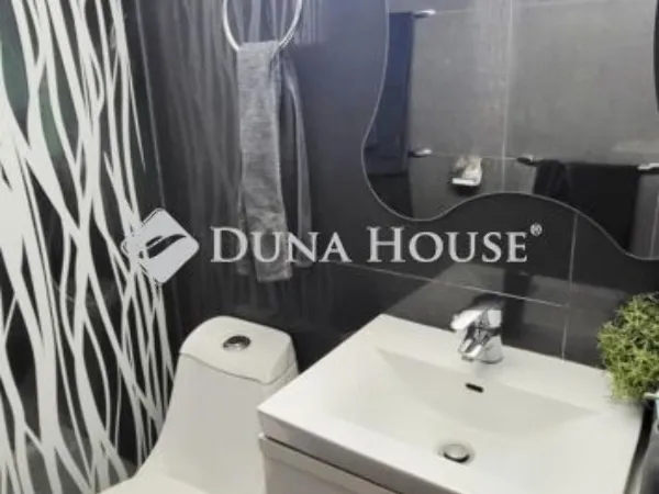 Eladó ház Dunakeszi 222 nm