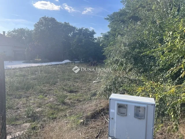 Eladó telek Pilis 596 nm