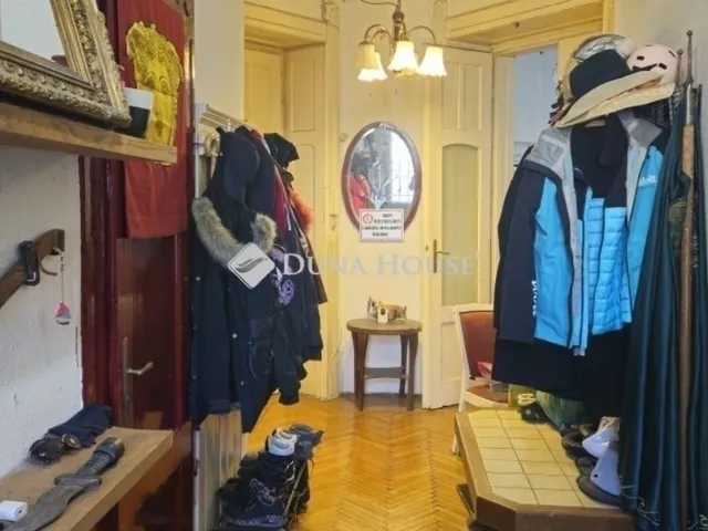 Eladó lakás Budapest XII. kerület, Kissvábhegy 90 nm