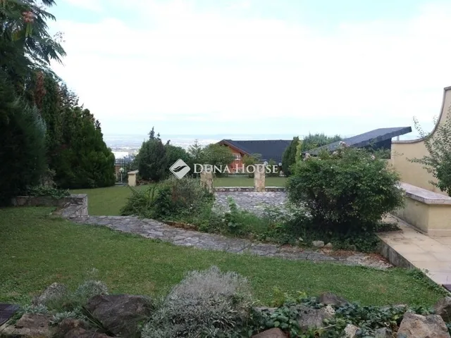 Eladó lakás Budapest III. kerület, Mátyáshegy 166 nm