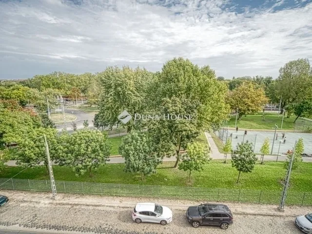 Eladó lakás Budapest VIII. kerület, Corvin negyed 86 nm