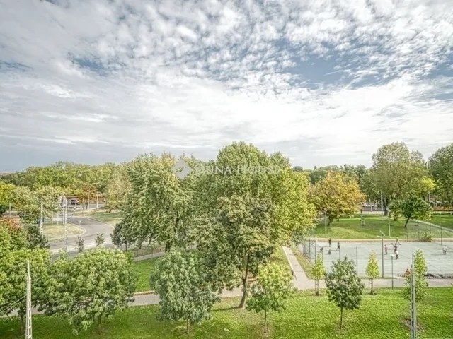 Eladó lakás Budapest VIII. kerület, Corvin negyed 86 nm