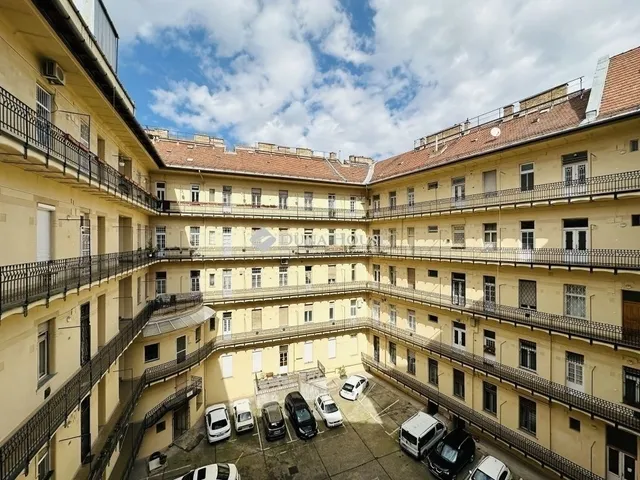 Eladó lakás Budapest VIII. kerület, Józsefváros 87 nm