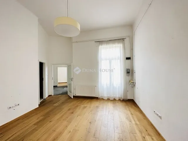 Eladó lakás Budapest VIII. kerület, Józsefváros 87 nm