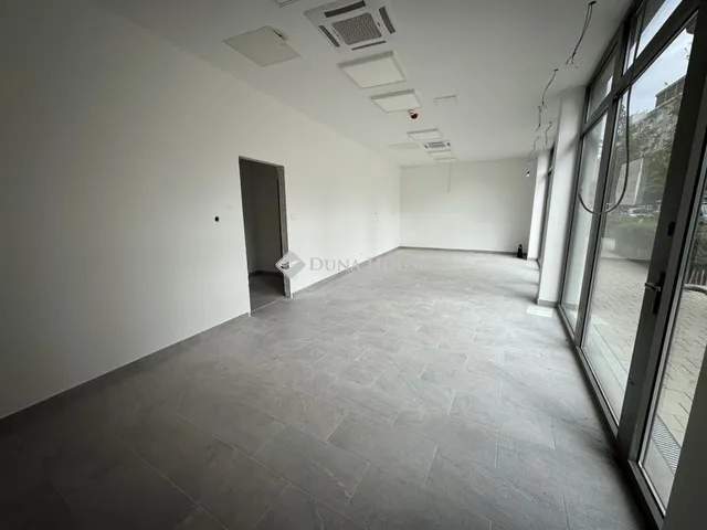 Eladó kereskedelmi és ipari ingatlan Budapest VIII. kerület, Józsefváros 58 nm