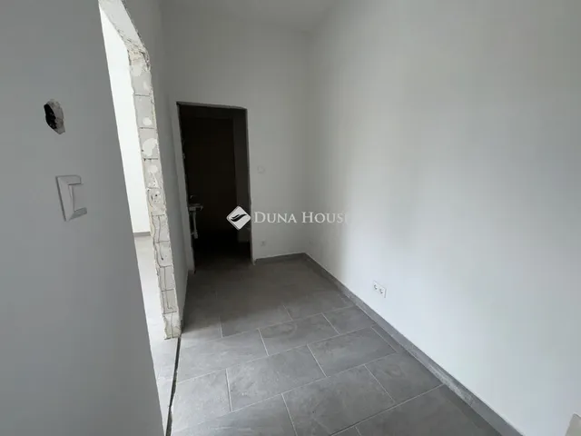 Eladó kereskedelmi és ipari ingatlan Budapest VIII. kerület, Józsefváros 58 nm